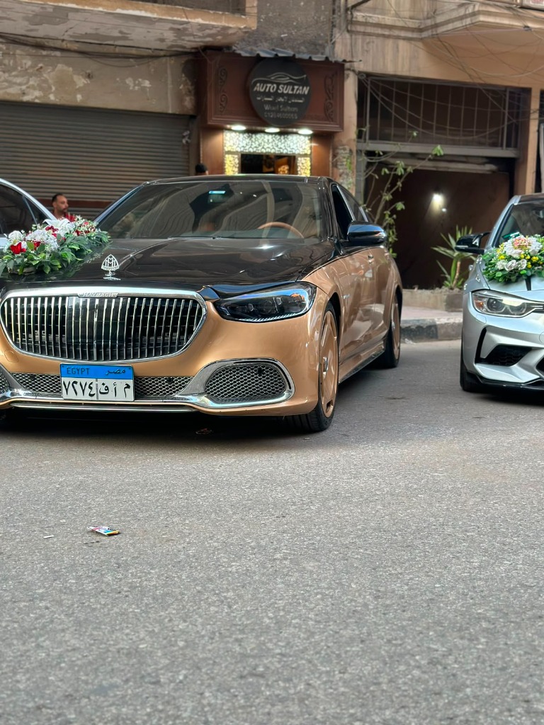 مرسيدس مايباخ S-Class لونين جولد مع أسود